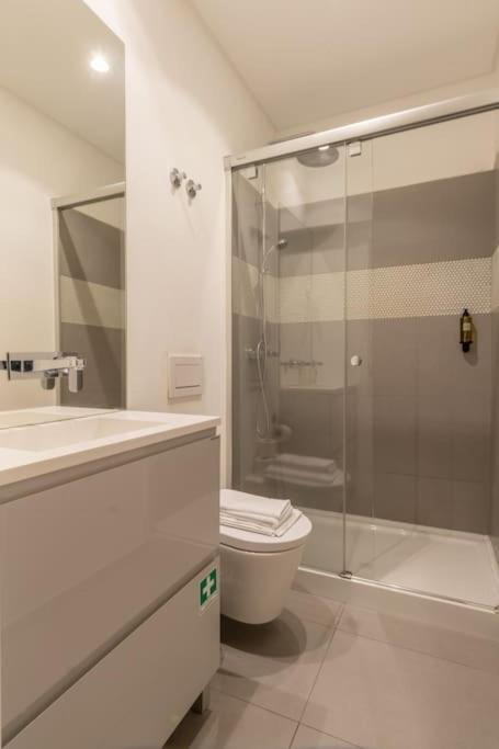 Self Check-in, 3br, Ac/heating & Breakfast Terrace