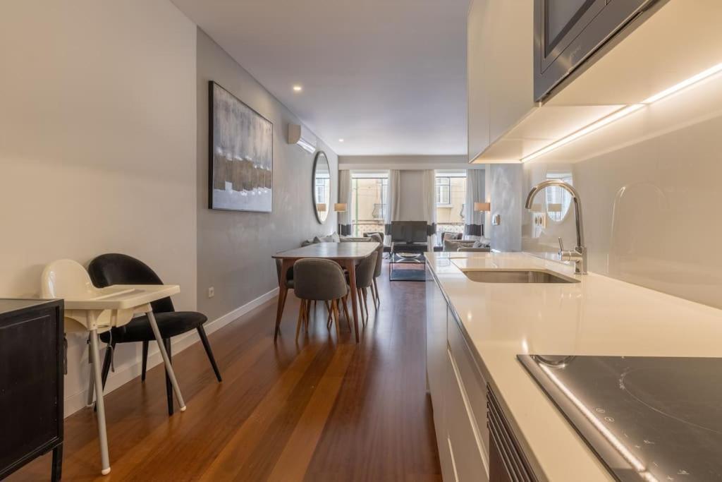 Self Check-in, 3br, Ac/heating & Breakfast Terrace Apartamento Lisboa
